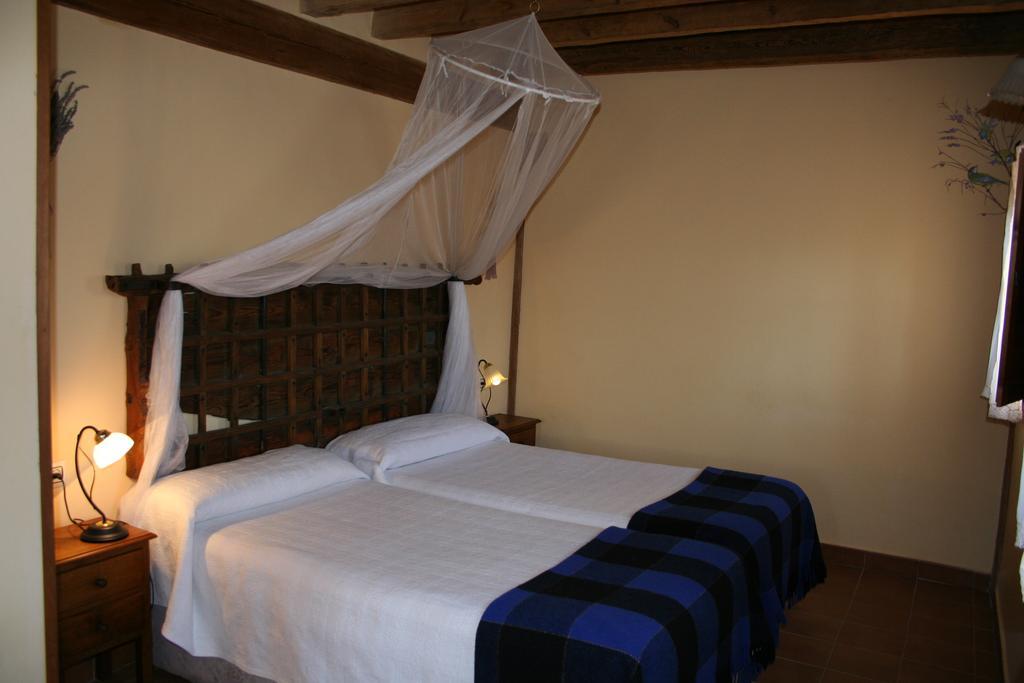 Hotel La Huerta De San Lorenzo Segovia Zimmer foto